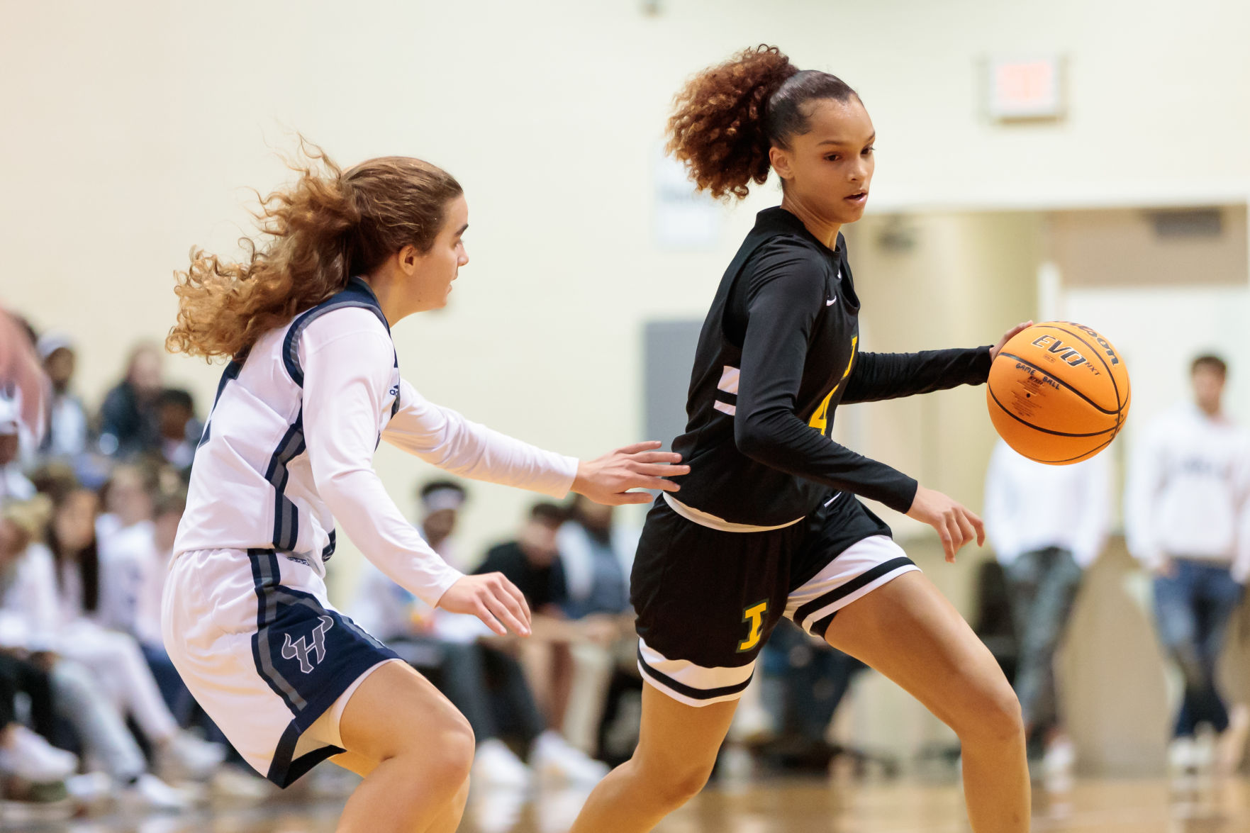 The Hickory Ridge Ragin' Bulls Host the Independence Patriots in a Southwestern Class 4A matchup.